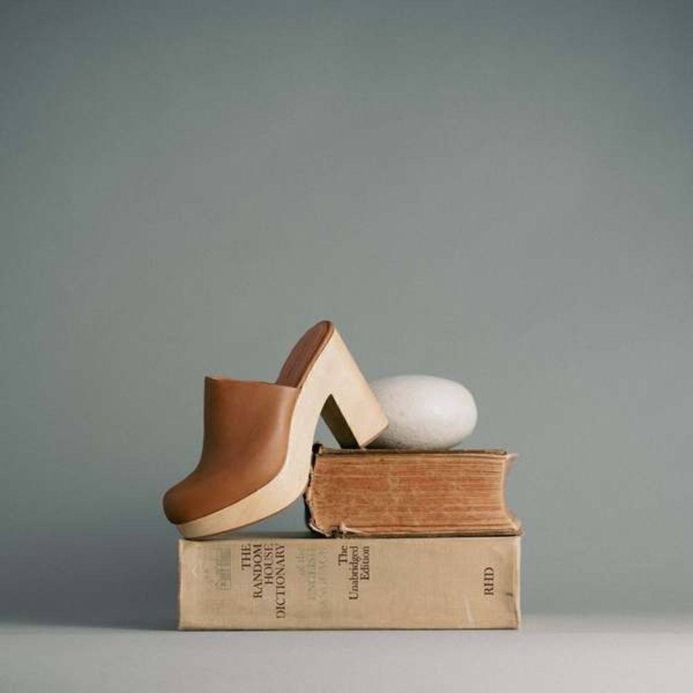 NEW RACHEL COMEY DAKOTA CLOG VACHETTA LEATHER 7